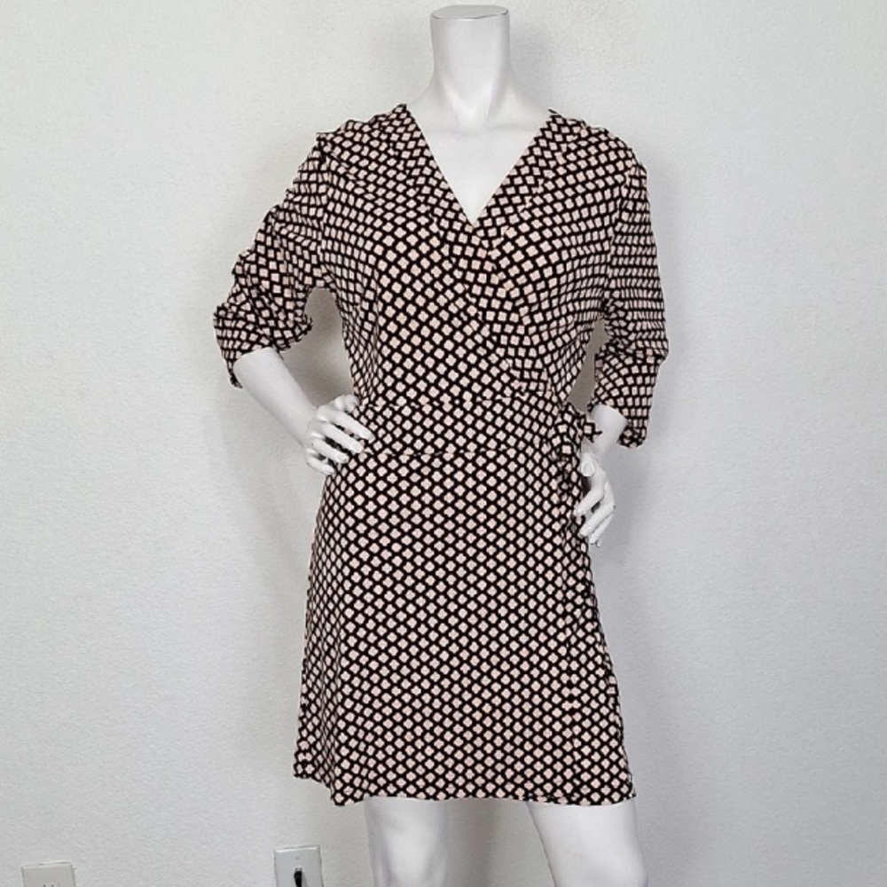 Ann Taylor Beige & Black Business Casual Office Geometric Print Wrap Dress Sz 14